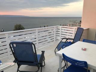 Sea House - 1