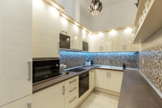 City Center Grand Luxury w 2BR/2BT - Budapest - 5