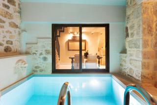 Ali Vafi's Villa - Heated Jacuzzi & Indoor Pool - Maroulás - 7