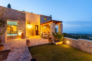 Ali Vafi's Villa - Heated Jacuzzi & Indoor Pool - Maroulás - 5