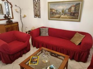 Alex’ s apartment - 8