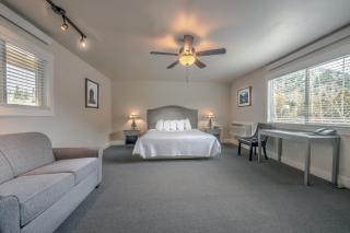 Flying Saddle Resort and Steak House - Alpine - 4