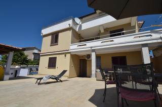 Apartments Zrinka - Omišalj - 8