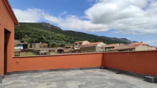 Casa rural La Colmena del Geoparque TR -CC 00489 - 8