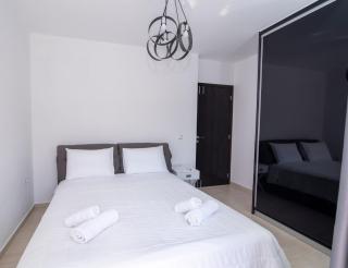 Mary's luxury apartment Elaia 1 - 2