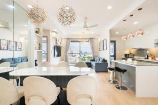 Luxury Gold Apartment 86 -Rooftop Pool Central City - Ho Chi Minh - 1