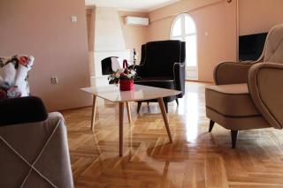 Hotel Crnogorska Kuća - Podgorica - 9