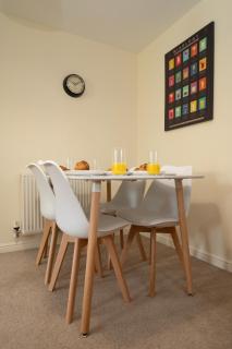 Luxury 2-bedroom 2-bathroom city centre apartment - 3