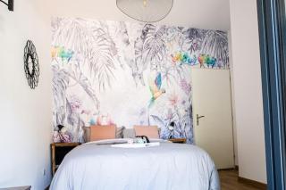 Chambre tropicale privée au coeur d'un village calme et proche du vignoble - Vinzelles - 0