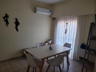 Excelente departamento en zona céntrica. C/Cochera - 7