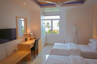 PINE LODGE MALDIVES - 9