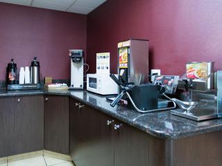 Travelodge by Wyndham Romulus Detroit Airport - 3