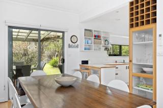 Matching Green on The Parade - perfect location! - Ocean Grove - 9