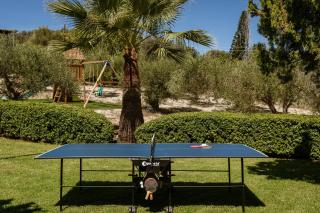 Lefkothea Villas with Large Pool, BBQ & Playground - Adelianos Kampos - 8