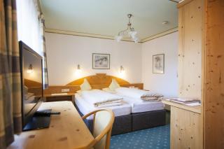 Hotel & Appartements Alpenresidenz Viktoria - Neustift im Stubaital - 9