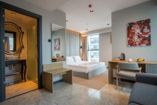 SHERLOCK HOMES HOTELS - 2