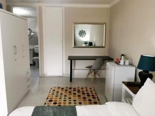 19th on Bloekom Guesthouse - Secunda - 5