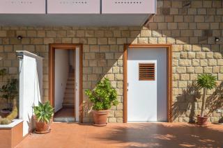 Villa Mendolia Hot Pool and Design - 7