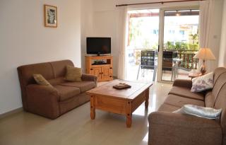 Top floor, 2 bedroom apartment Vanessa D204, FREE WIFI, village view - Peyia - 7