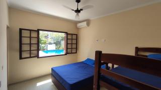 Casa com piscina próximo a Maranduba - 5