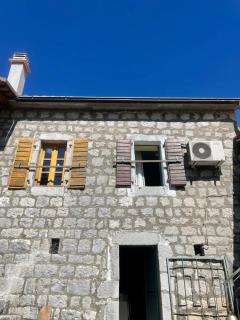 Queen’s vintage house - Podgorica - 0