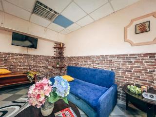 Guest House on Saksahanskoho Street - Kyiv - 1