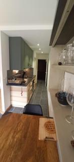 LUMINEUX 30 m avec BALCON- CENTRE VILLAGE - 6