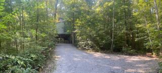 Serenity Escape Treehouse on 14 acres near Little River Canyon - Fort Payne - 2