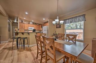 Near Hiking Munds Park Cabin with Deck and Yard - Munds Park - 3