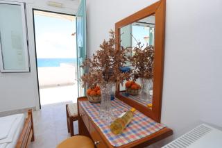 Akrogiali Hotel - Plomari - 1