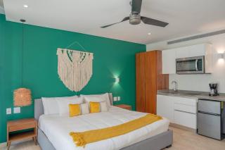 Amplio departamento con alberca swim-up - 5