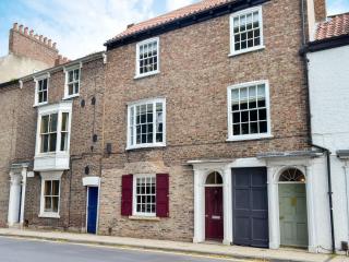 Oxtobys Upstairs - York - 8