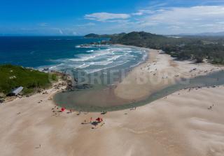Casa amarela Sul na avenida da Praia da Ferrugem - 6