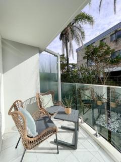 Belle by the Bay - Fingal Bay - 2