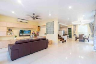 Patong Spacious 4 BR Vacation Home - Patong Beach - 8