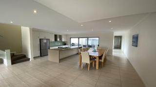 Waves at Jurien, Villa 3 - 8