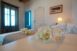 Miramare Hotel - Chora Folegandros - 1
