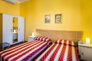 Hotel Boccascena - Genoa - 1