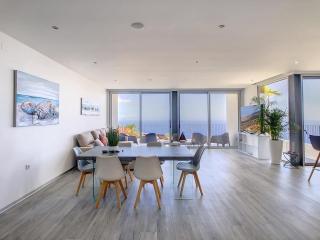 Villa Piece of Heaven by LovelyStay - 8