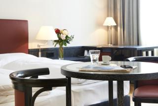 Singerstrasse 21-25 Aparthotel 350m next to St Stephen's Square - Viena - 1