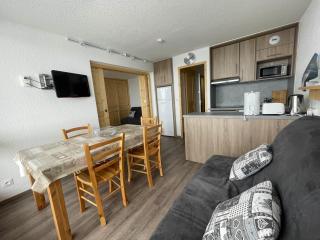 Appartement rénové au pied des pistes avec balcon exposé sud pour 4 personnes - FR-1-452-365 - Les Menuires - 4
