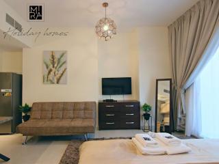 Mira Holiday Homes - Serviced studio in Business Bay - Dubai - 3