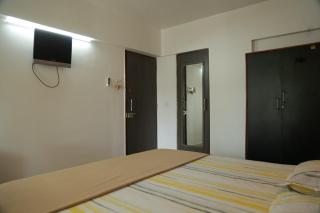 5 min walk to osho resort , kp7 - Pune - 8