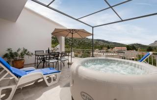 Panoramico apartment, private jacuzzi - Brela - 6
