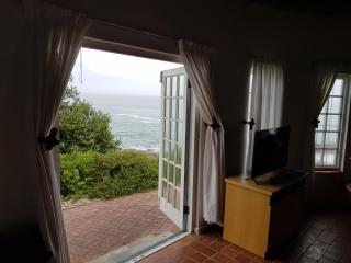 61 Lutie Katz - Yzerfontein - 2
