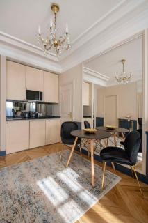 LE BEAU MARAIS - Luxury Apartments, AIR COND, LIFT - 6