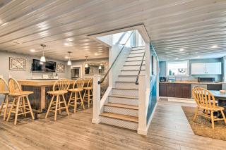 Deck and Game Room Home in Pennsylvania Countryside - Klingerstown - 1