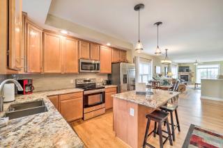 Walkable Condo with Scenic View in Beech Mountain! - Beech Mountain - 1