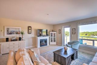 Westport Condo with Saltwater Pool Steps to Beach! - 4