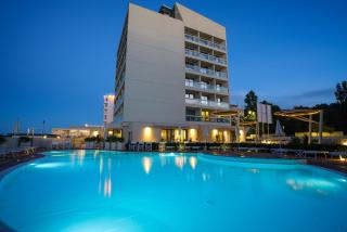 Nautilus Family Hotel - Pesaro - 1